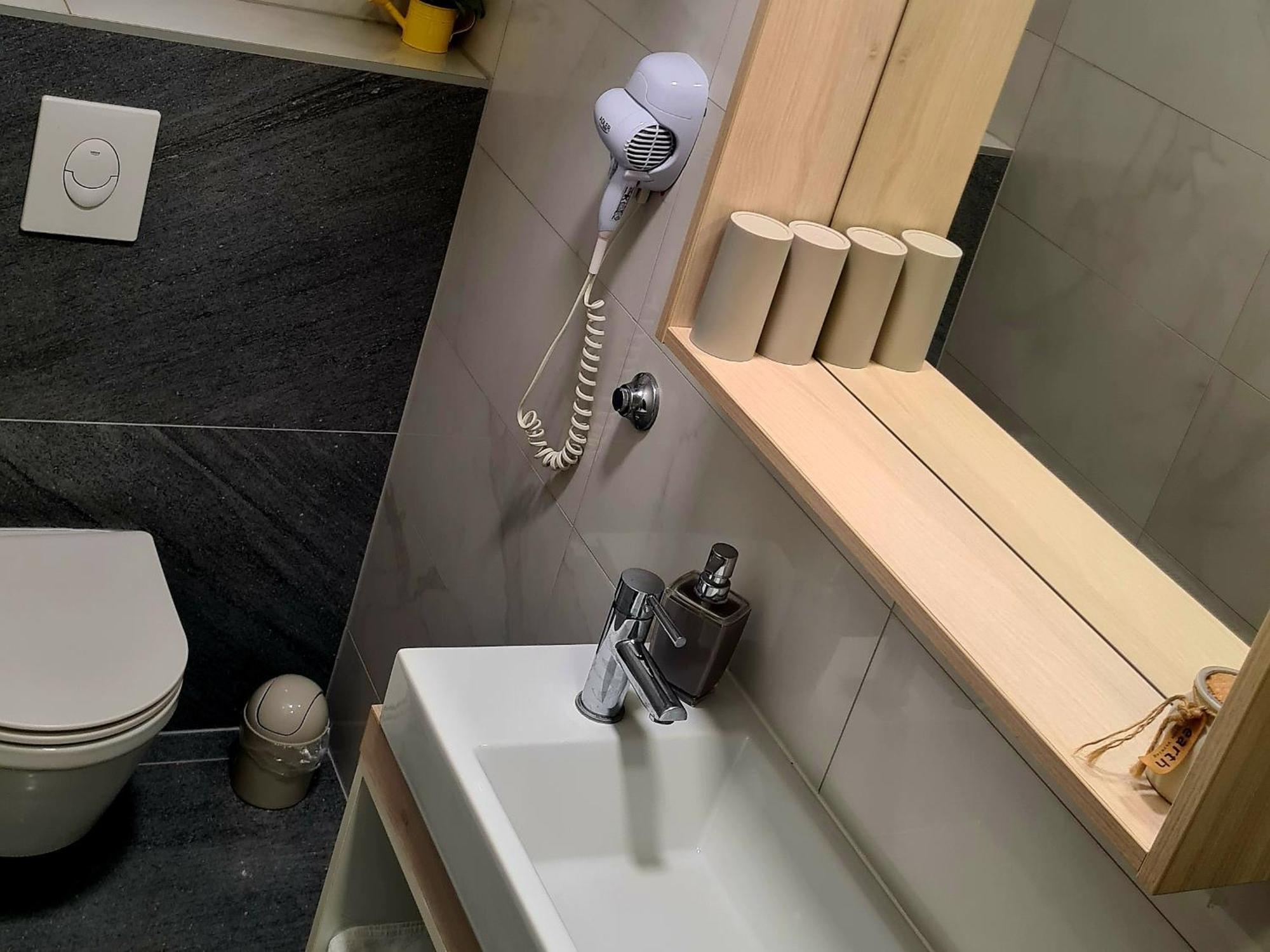 Bonitos, Sobe-Rooms Slavonski Brod Habitación foto